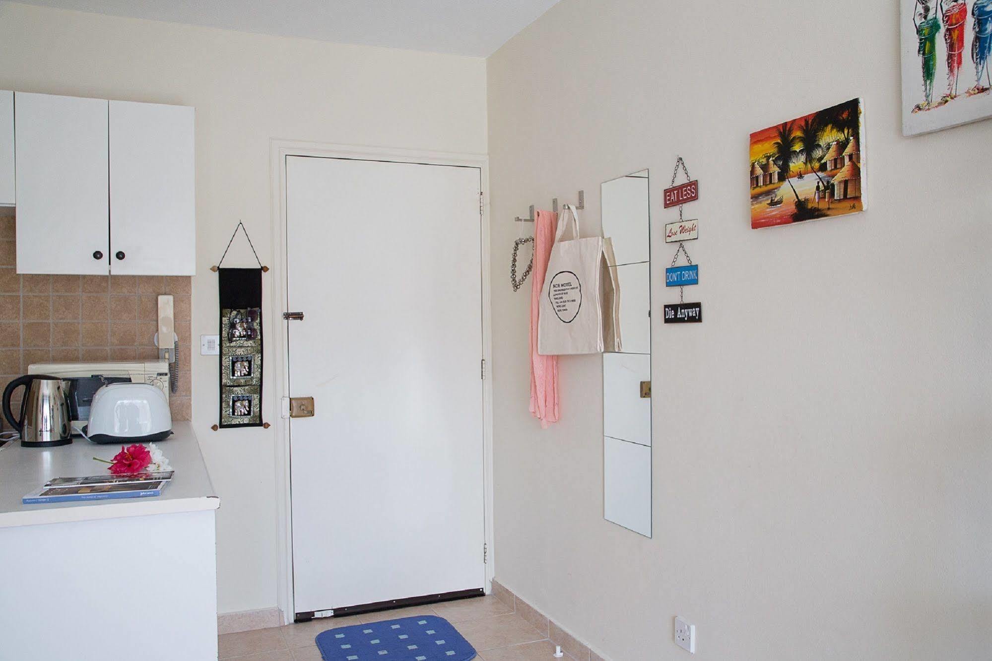 Paphos Love Nest Apartment מראה חיצוני תמונה